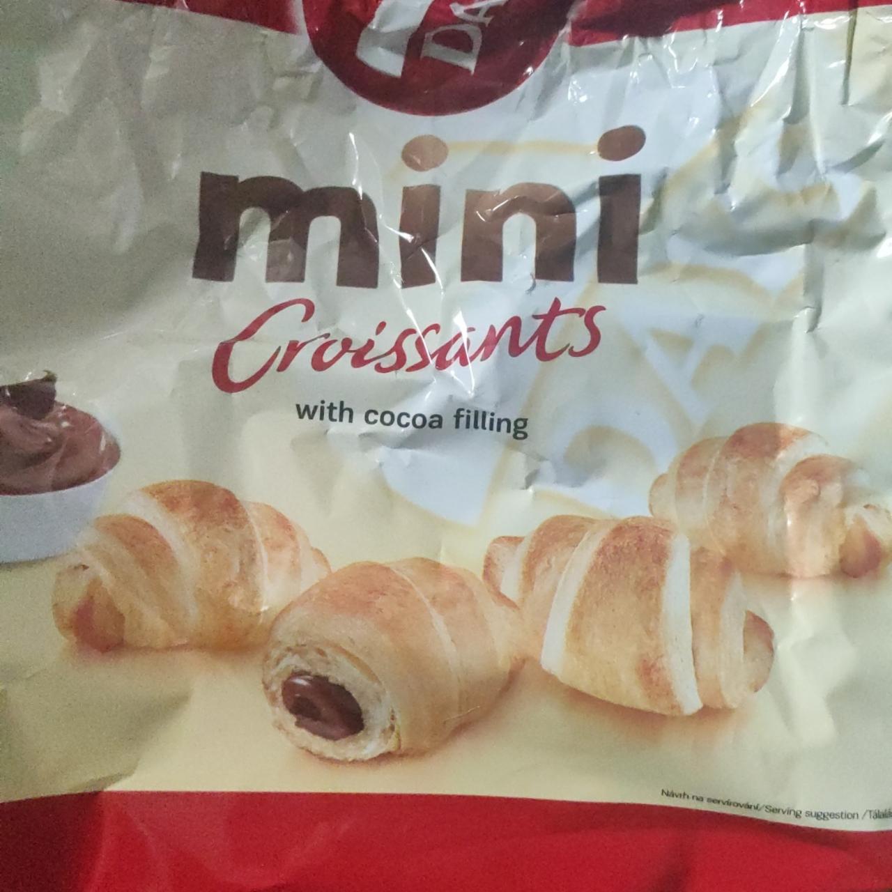 Fotografie - Mini croissants with cocoa filling 7Days
