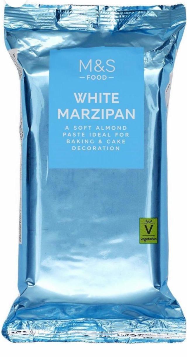 Fotografie - White Marzipan M&S Food