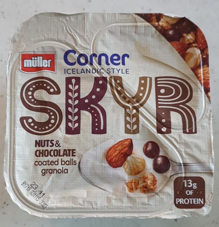Fotografie - Corner Icelandic Style Skyr Nuts & Chocolate Müller