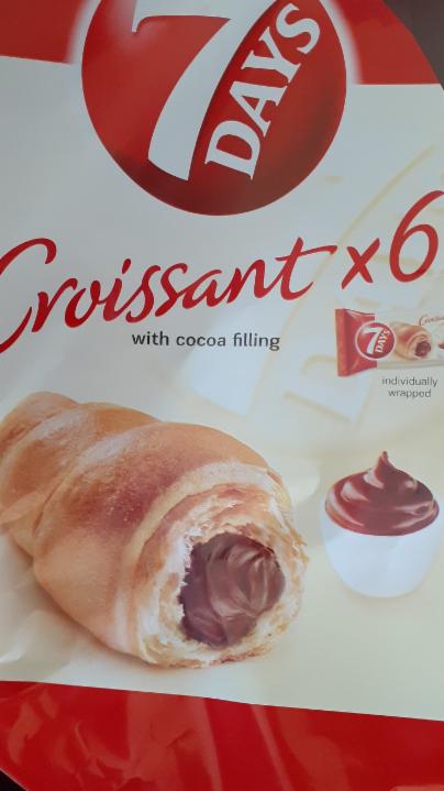 Fotografie - Croissant x 6 with cocoa filling 7 Days