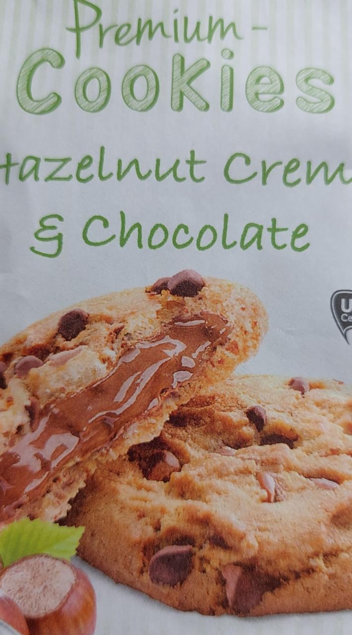 Fotografie - Premium Cookies Hazelnut Cream Filling Billa