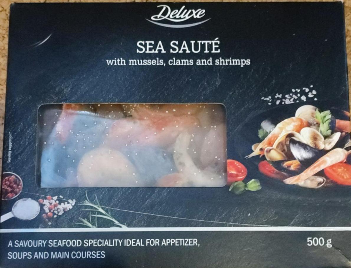 Fotografie - Sea sauté with mussels, clams and shrimps Deluxe