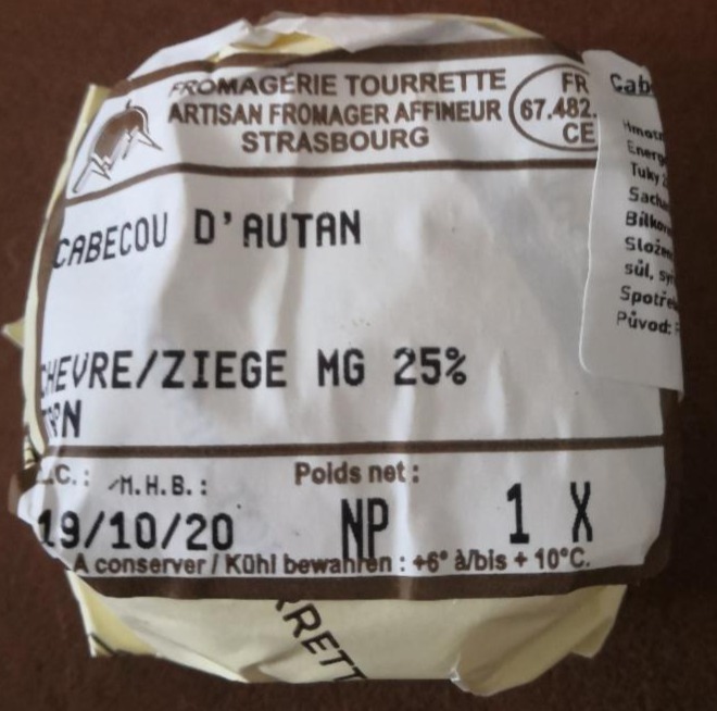 Fotografie - Kozí sýr zrající Cabécou d'Autan