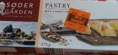 Fotografie - Pastry with a sweet cream Sødergården