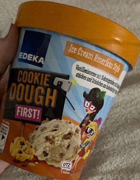 Fotografie - Ice Cream American Style Cookie Dough First! Edeka