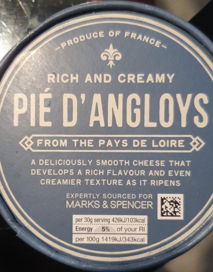 Fotografie - Rich and Creamy Pie D'angloys Marks & Spencer