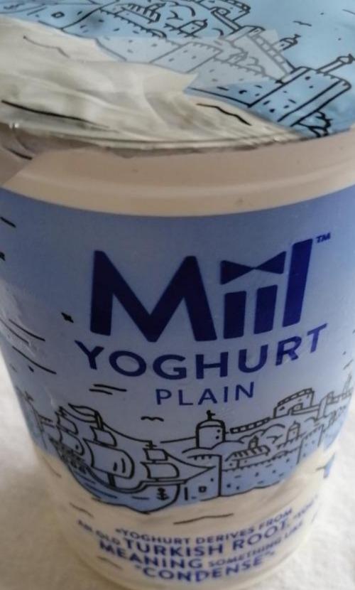 Fotografie - Bílý jogurt 3,7% tuku Miil