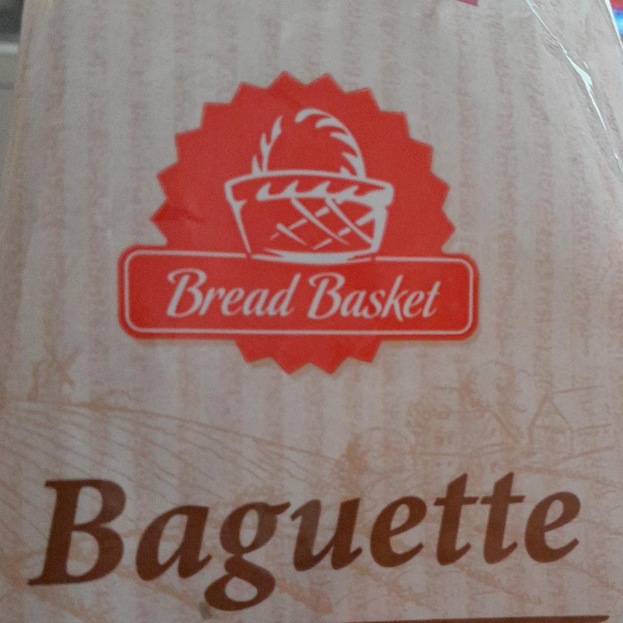 Fotografie - Baguette with butter & garlic Bread Basket