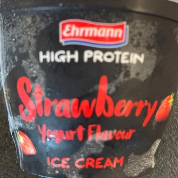 Fotografie - High protein Strawberry Yogurt flavour Ehrmann