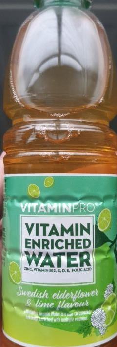 Fotografie - Vitamin water Swedish elderflower & lime flavour VitaminPro