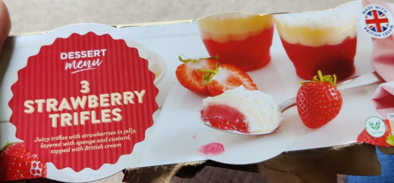 Fotografie - Strawberry trifles Dessert menu Aldi