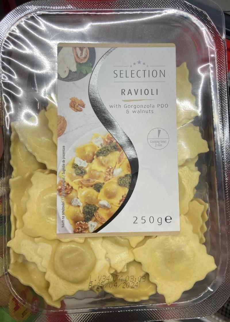 Fotografie - Ravioli with Gorgonzola PDO & walnuts Selection