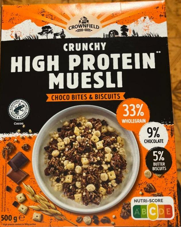 Fotografie - Crunchy high protein muesli choco bites & biscuits Crownfield