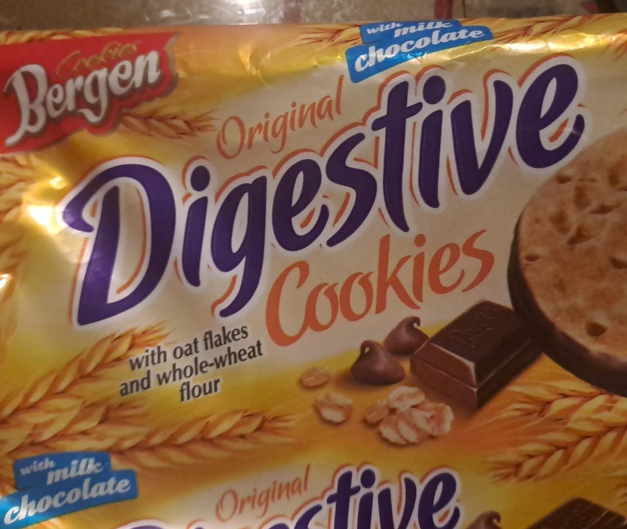Fotografie - Digestive Cookies With Milk Chocolate Bergen