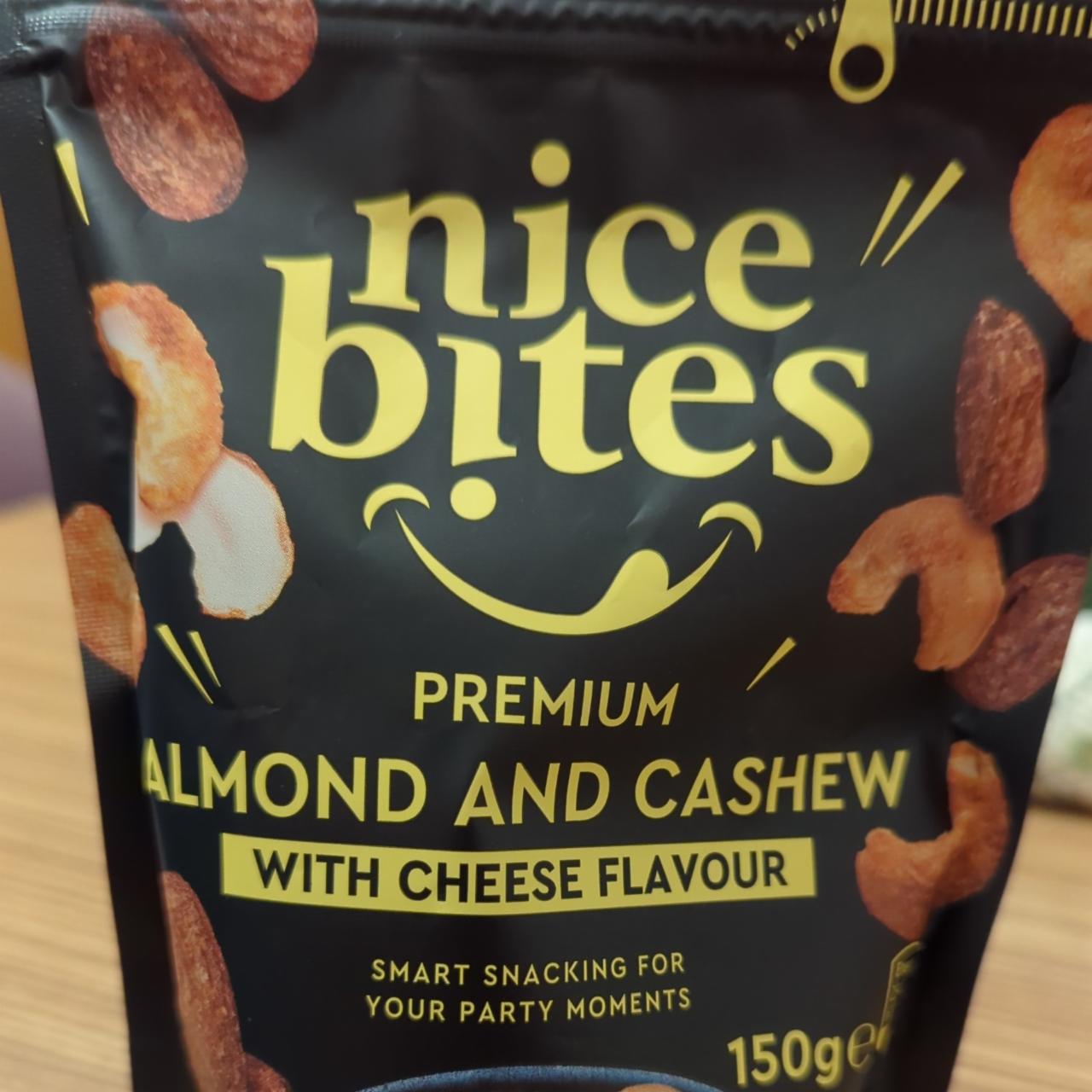 Fotografie - Premium Almond and Cashew with cheese flavour Nice Bites