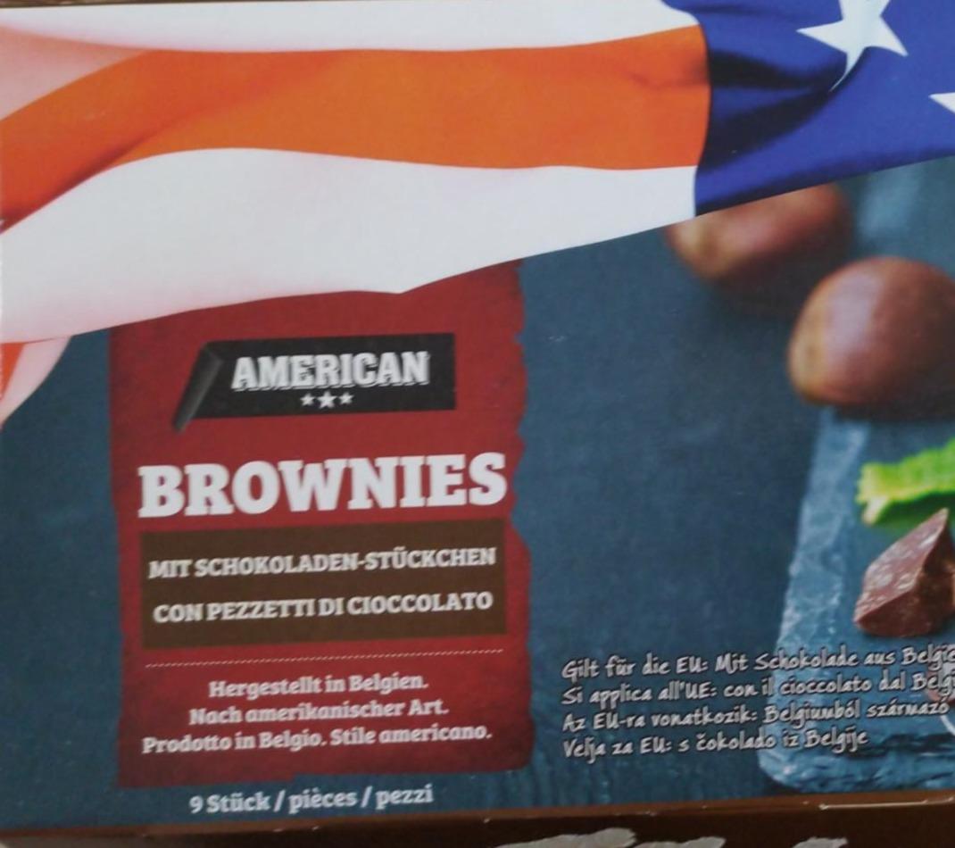 Fotografie - Brownies mit Schocoladenstücken American