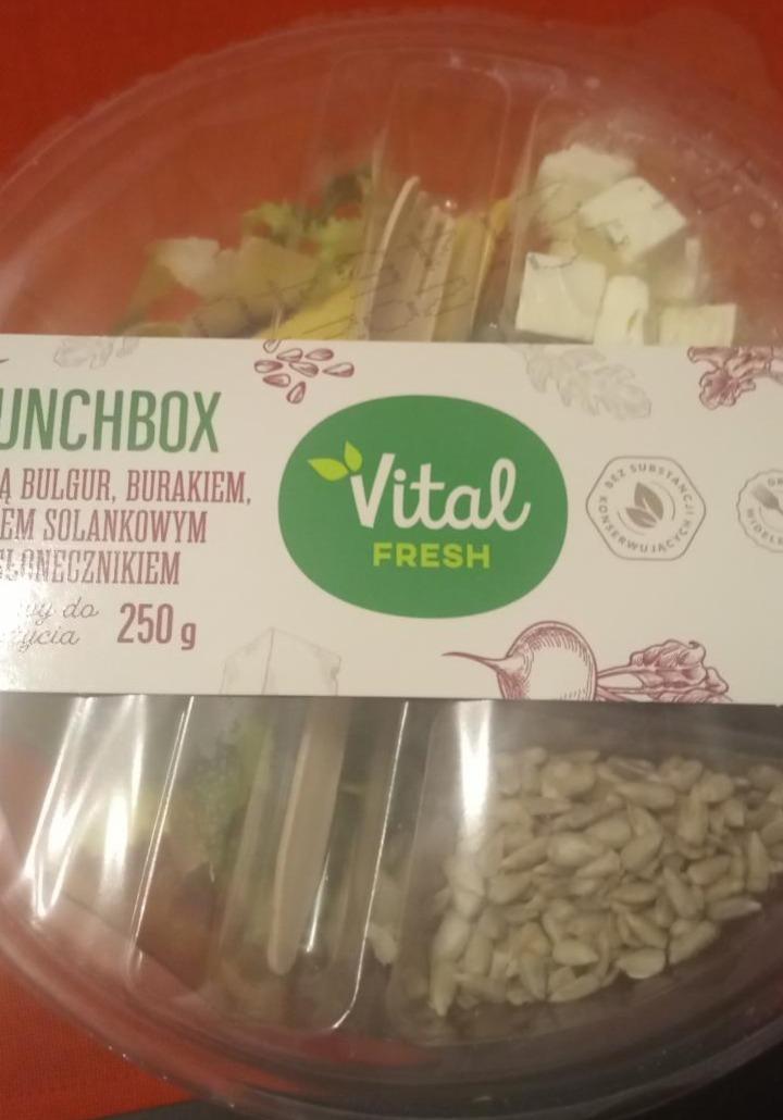 Fotografie - Lunchbox z kaszą bulgur, burakiem, serem solankowym i słonecznikiem Vital Fresh