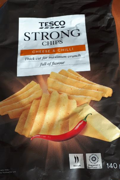 Fotografie - strong chips cheese & chilli - smažené bramborové lupínky s příchutí sýra a chilli Tesco