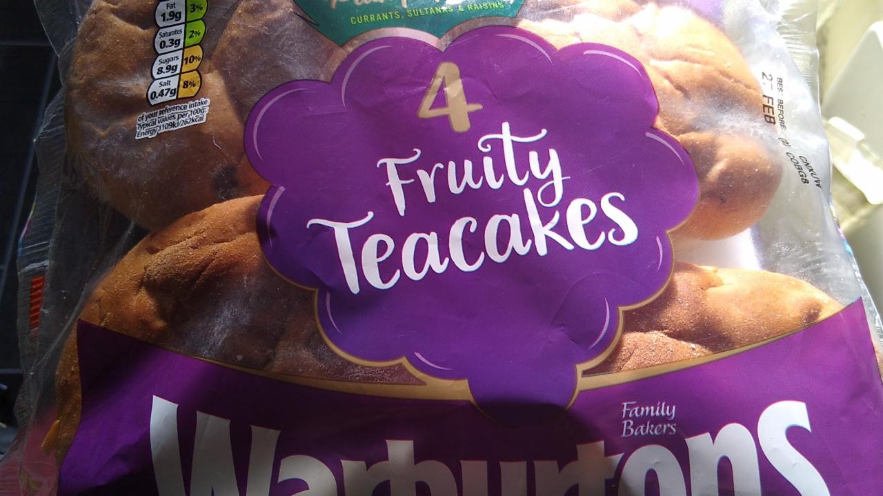 Fotografie - 4 Fruity Teacakes Warburtons