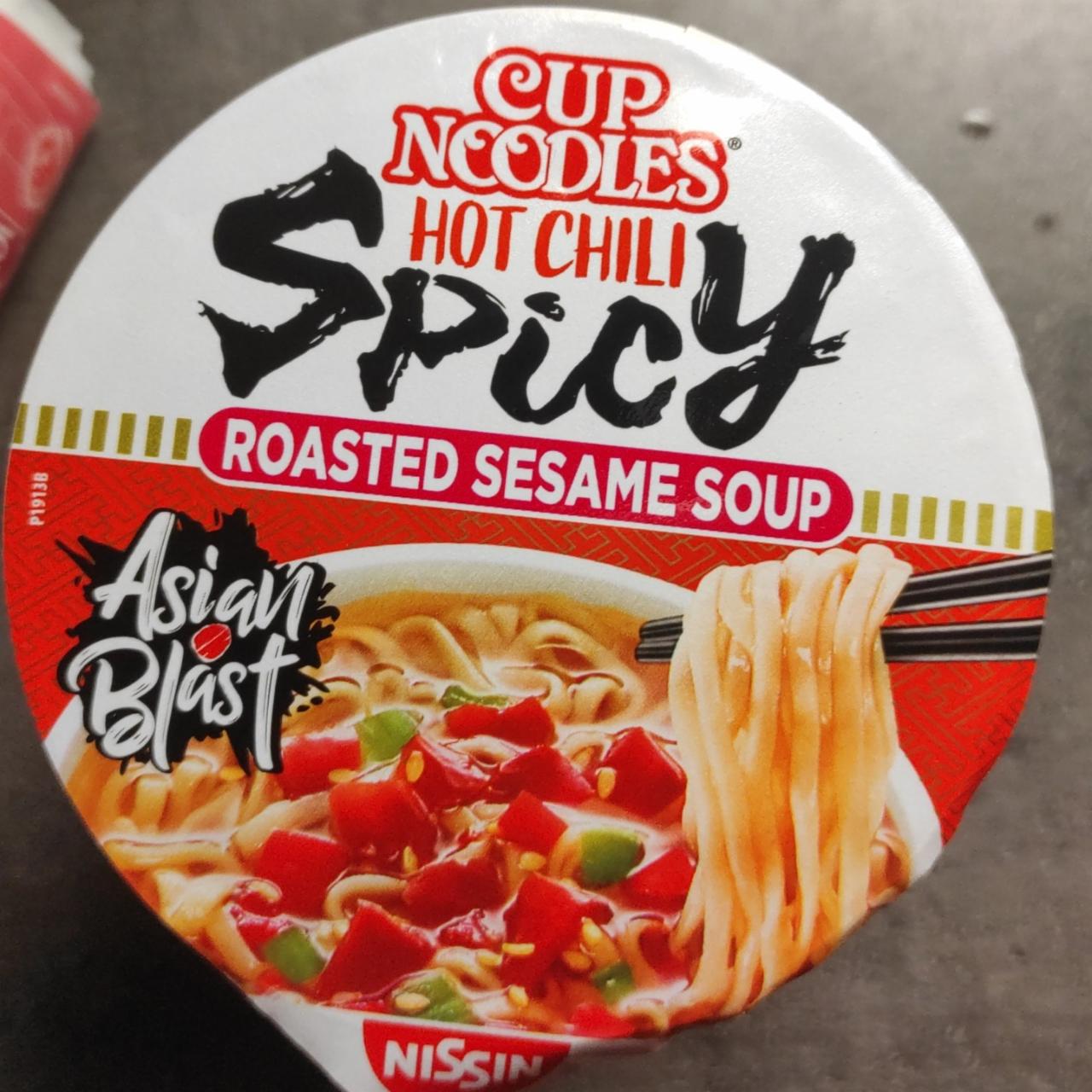 Fotografie - Cup Noodles Hot Chili Spicy Roasted Sesame Soup Nissin