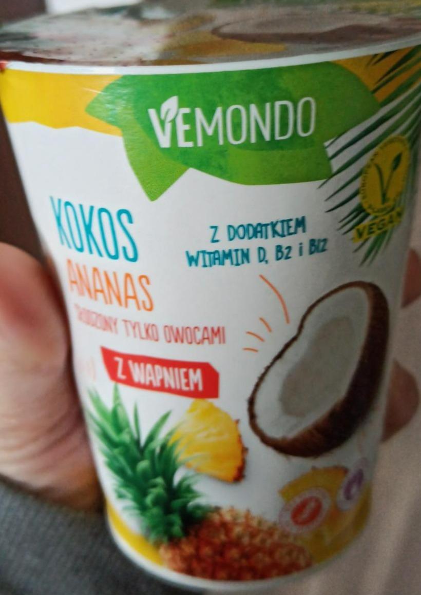 Fotografie - kokos ananas roślinny jogurt Vemondo