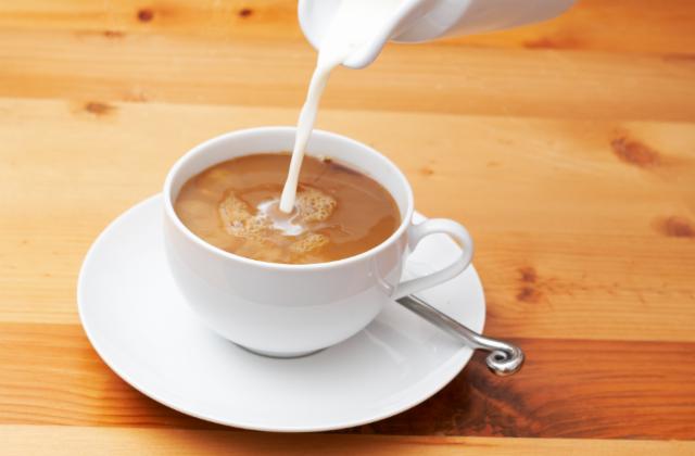 Fotografie - káva Nescafé crema s mlékem
