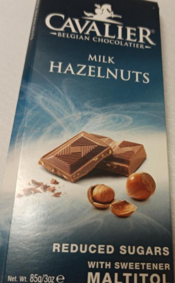 Fotografie - Belgian chocolatier Milk hazelnuts Cavalier