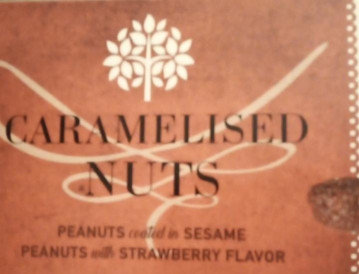 Fotografie - Caramelised nuts with strawberry flavor Cretamel
