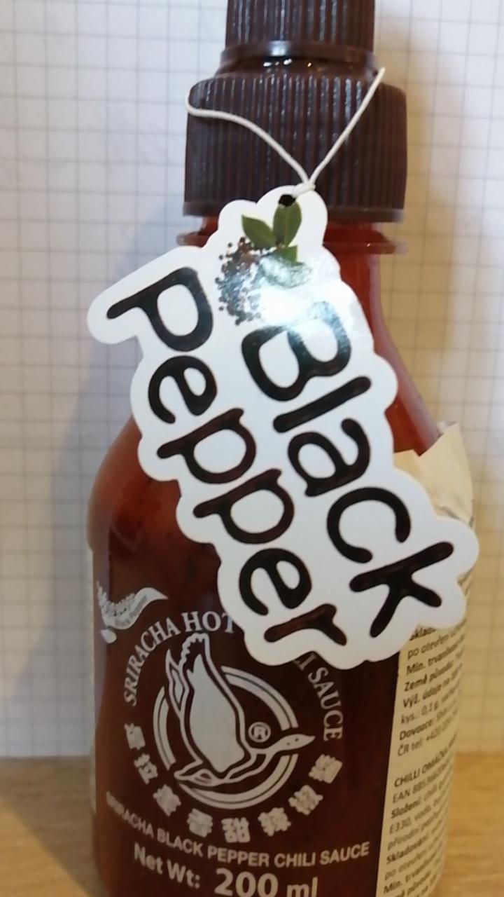 Fotografie - Sriracha Hot Chilli Sauce Black Pepper