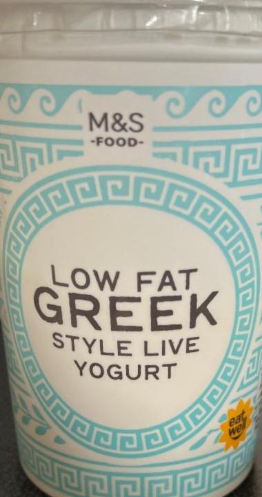 Fotografie - low fat greek style yogurt Marks&Spencer