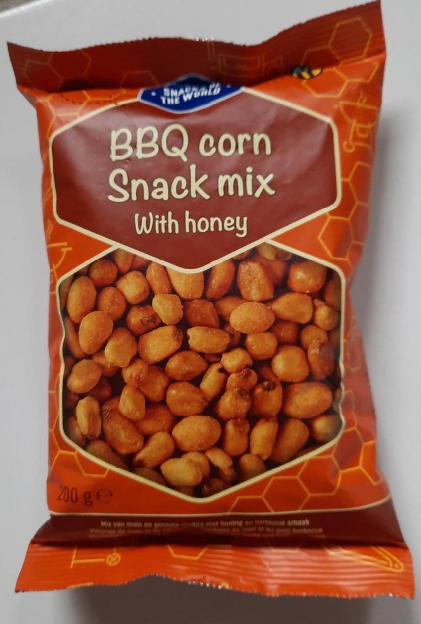 Fotografie - BBQ corn Snack mix with honey Snacks of the world