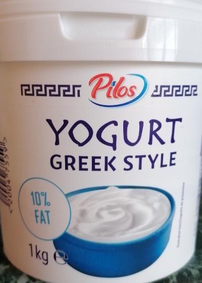 Fotografie - Yogurt greek style 10% fat (řecký jogurt smetanový 10% tuku) Pilos