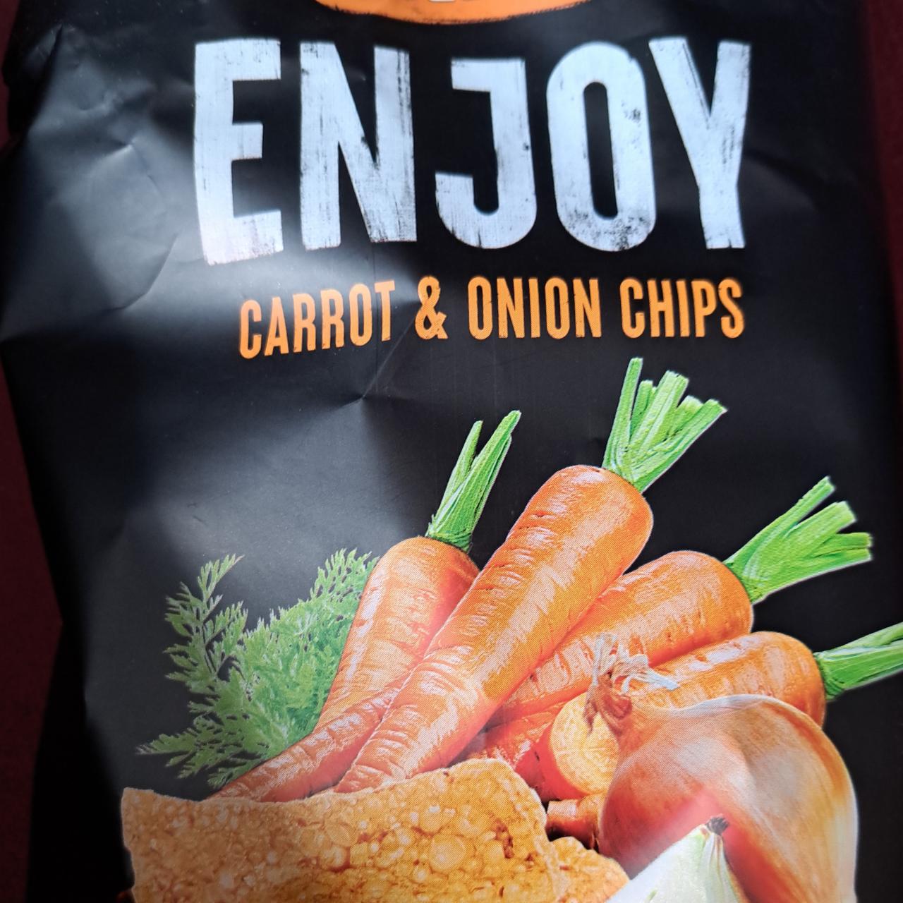 Fotografie - Vegetable Chips Carrot and Onion Enjoy chips