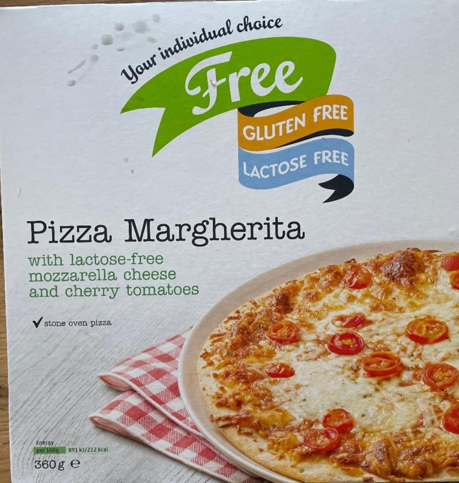 Fotografie - Pizza Margherita with lactose-free mozzarella cheese and cherry tomatoes Free