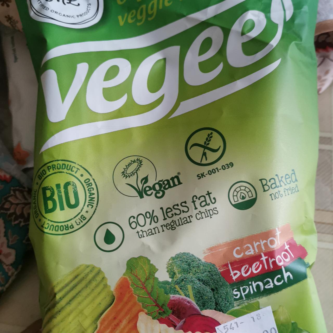 Fotografie - Organic veggie snack carrot beetroot spinach MC Lloyds