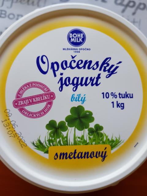 Fotografie - Opočenský jogurt bílý 10% tuku smetanový Bohemilk