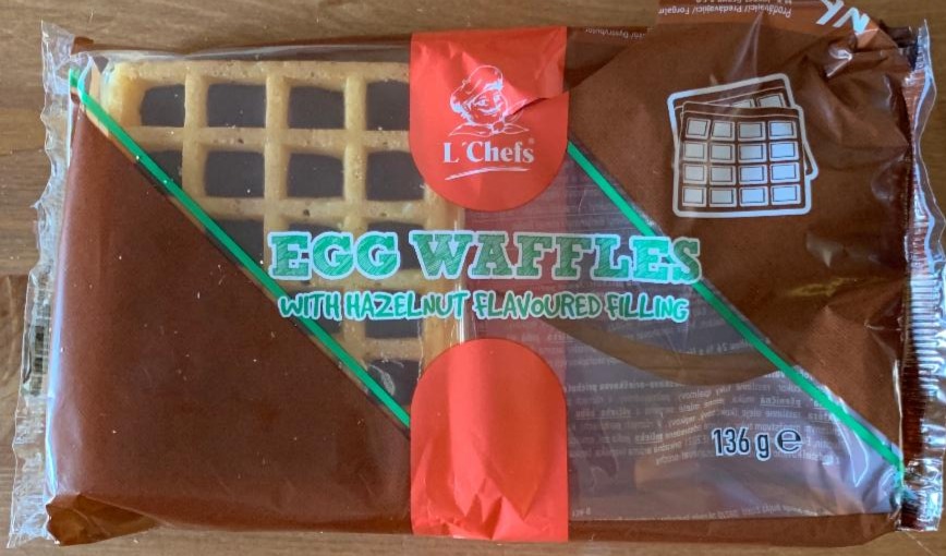 Fotografie - Egg waffles with hazelnut flavoured filling L'Chefs