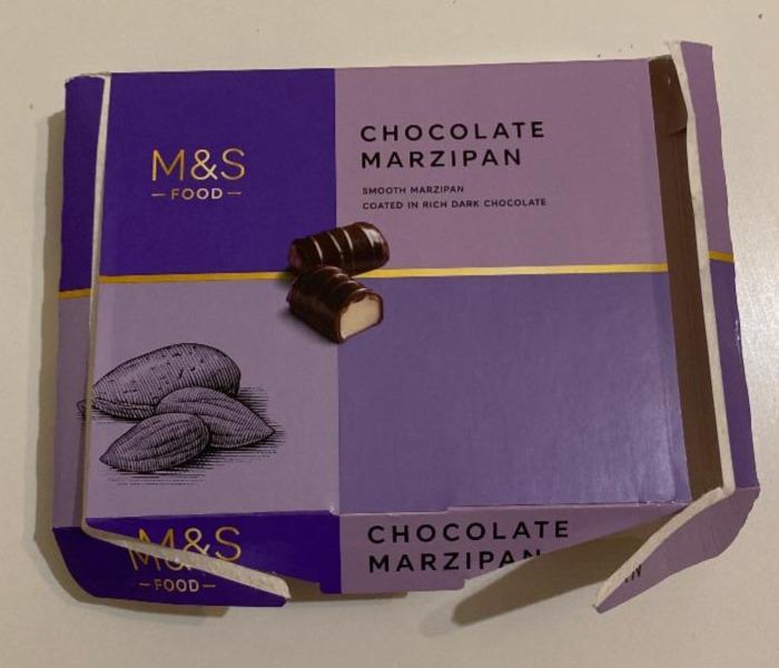 Fotografie - Chocolate Marzipan M&S Food