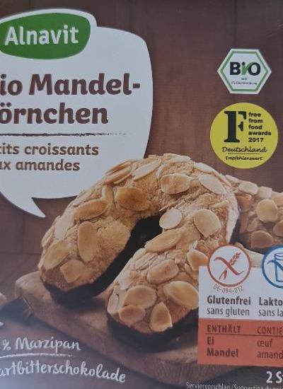 Fotografie - Bio Mandelhörnchen petits croissants aux amandes Alnavit