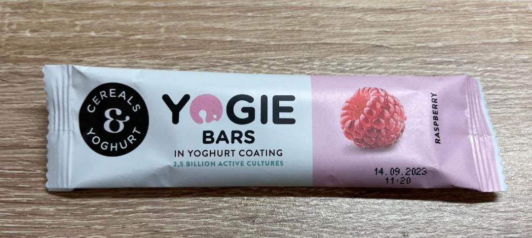 Fotografie - Yogie Bars in yoghurt coating Raspberry