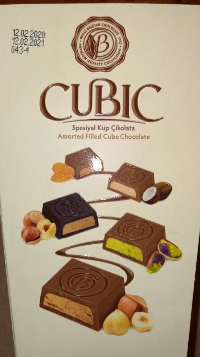 Fotografie - Assorted Filler Cube Chocolate Cubic