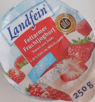 Fotografie - Fettarmer fruchtjoghurt erdbeere Landfein