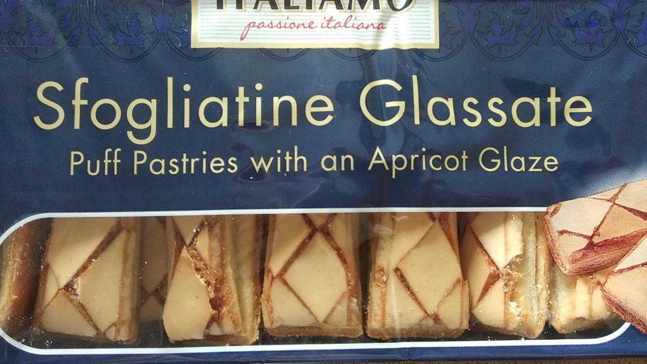 Fotografie - Sfogliatine Glassate Puff pastries with an Apricot Glaze Italiamo