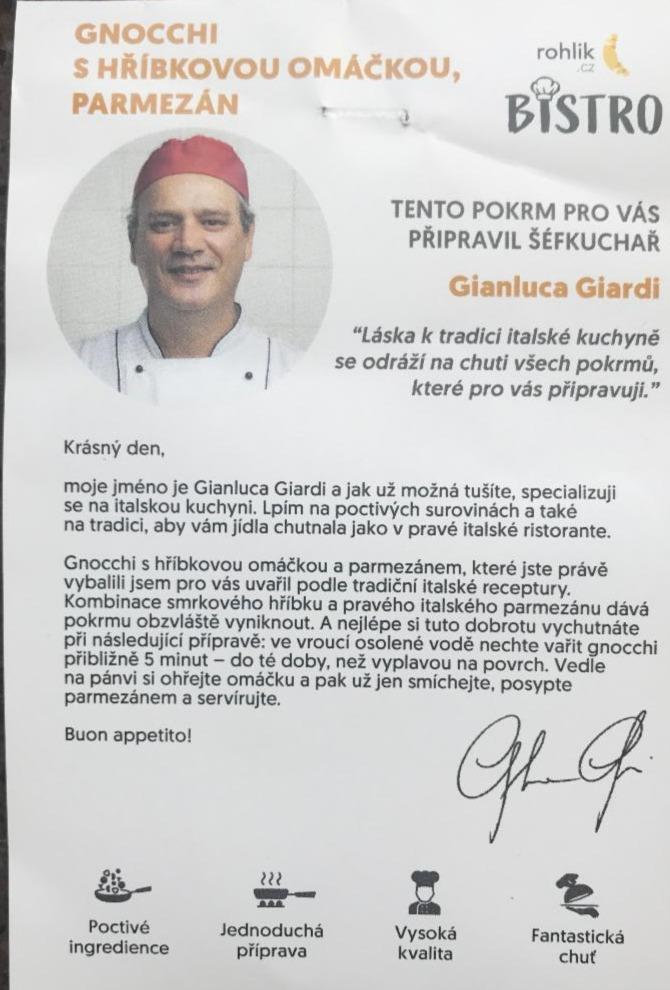 Fotografie - Gnocchi s hříbkovou omáčkou, parmezán rohlík Bistro