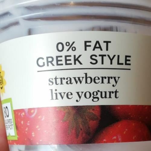 Fotografie - 0% fat Greek yogurt strawberry 