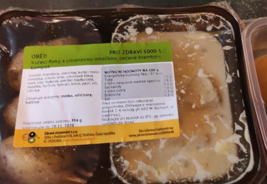 Fotografie - Kuřecí fleky s citronovou omáčkou, pečené brambory, kompot Zdravé stravování