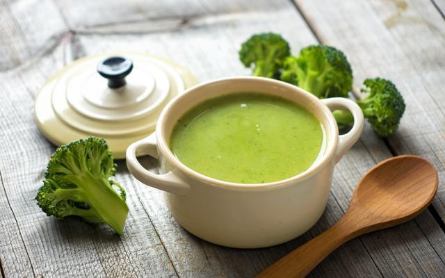 Fotografie - brokolicová krémová polévka