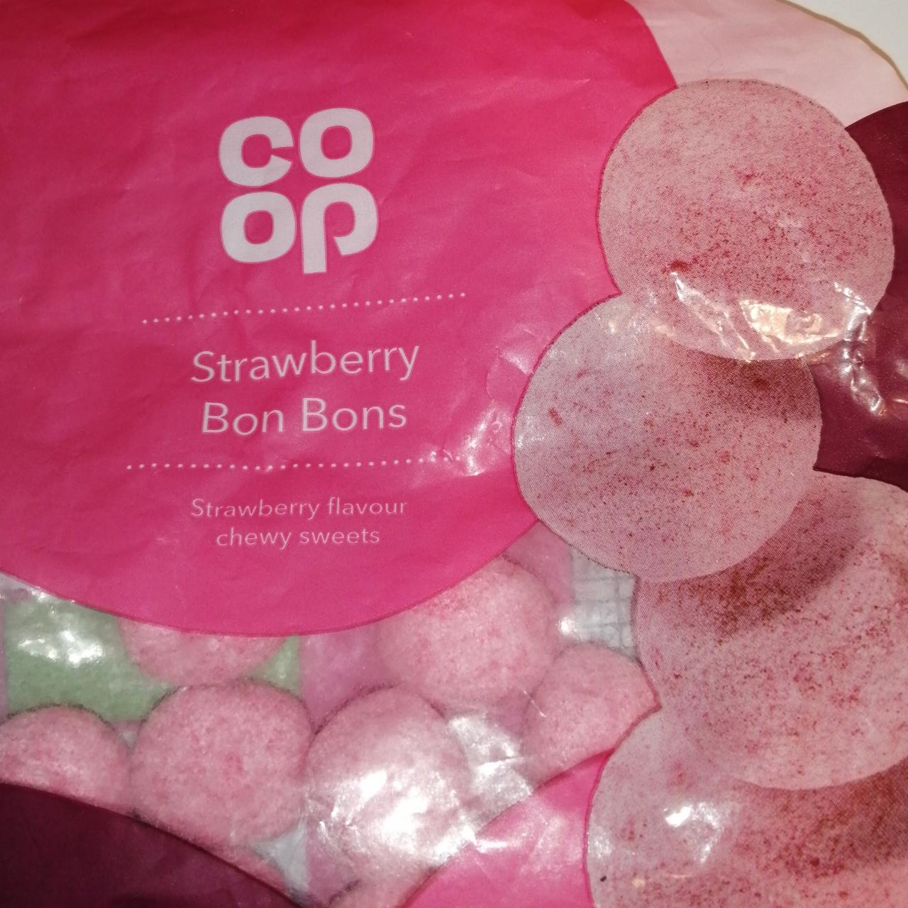 Fotografie - Strawberry flavour chewy sweets Bon Bons Co-op