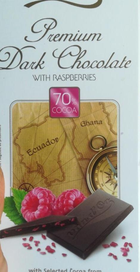 Fotografie - Premium dark chocolate with raspberries 70% Van d'Or
