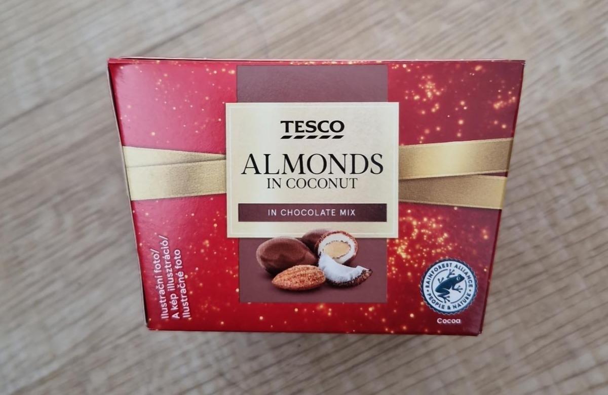 Fotografie - Almonds in coconut in chocolate mix Tesco